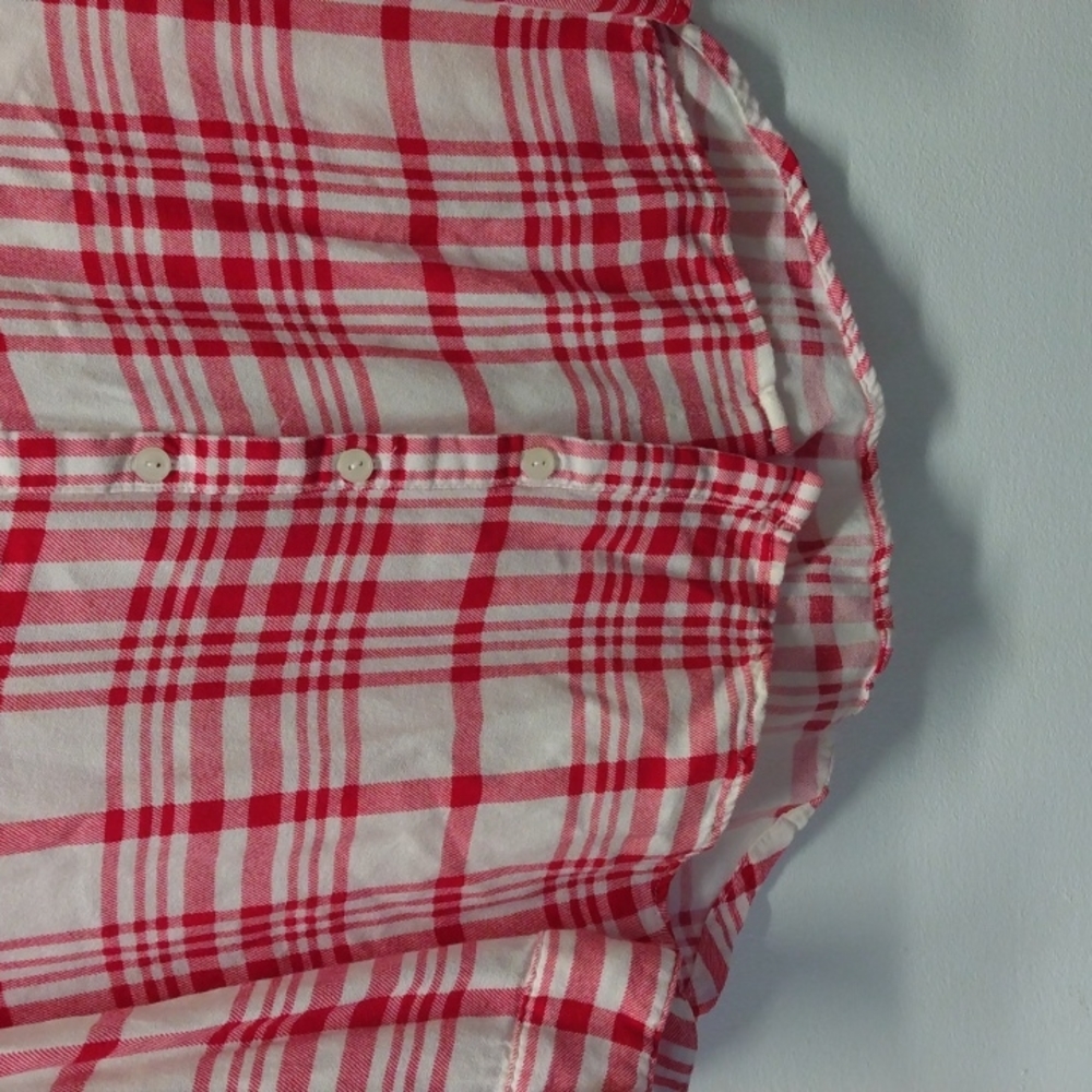 Velvet Heart , lg., ladies button front blouse red / white - Picture 2 of 10